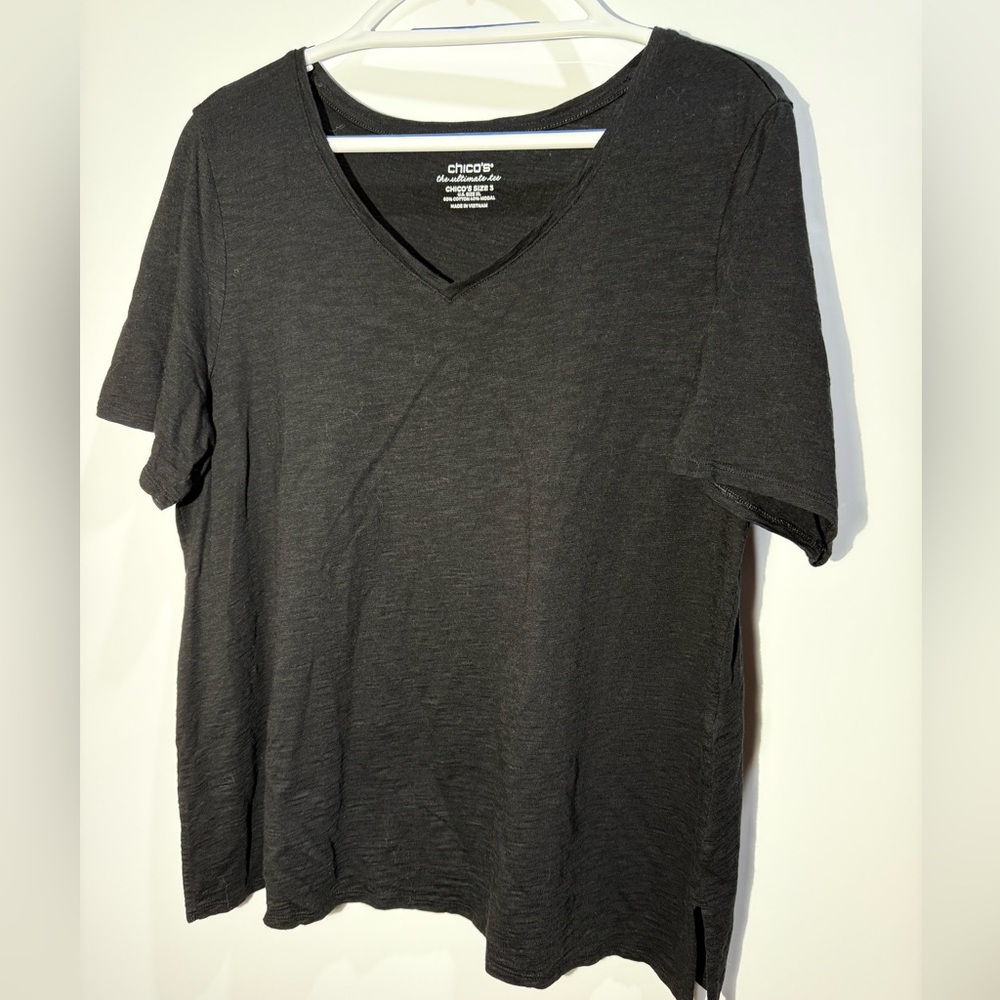 Chico's Black Short Sleeve Tee V-Neck